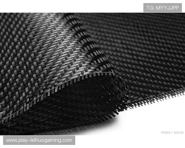 体育装备碳纤维材料普及,轻量化设计提升性能